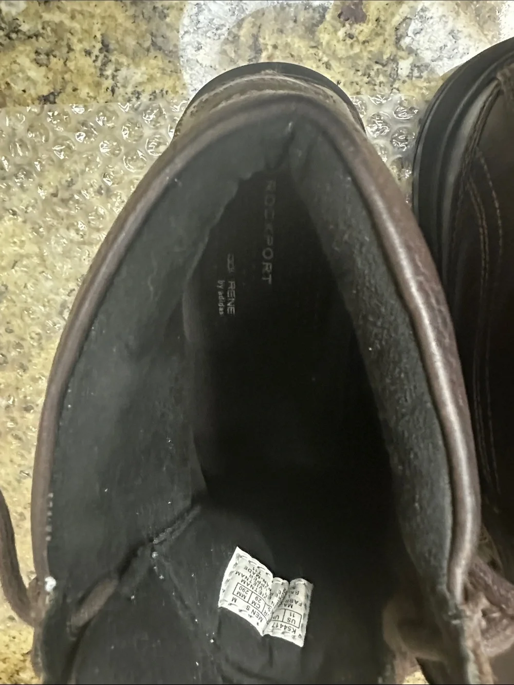 Rockport Men's Dark Brown Leather Chukka Boots  Size 11